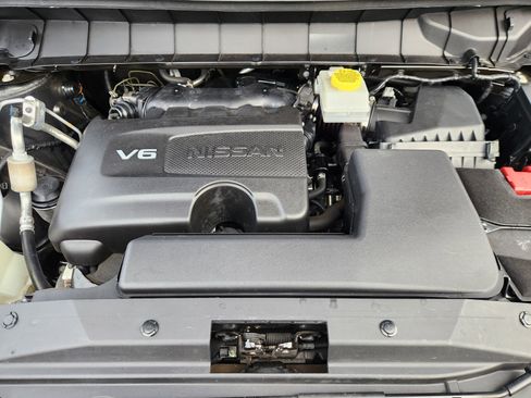 Certified 2022 Nissan Pathfinder SV w/ SV Black Package image 18