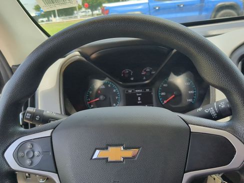 Used 2021 Chevrolet Colorado W/T w/ WT Convenience Package RWD image 13