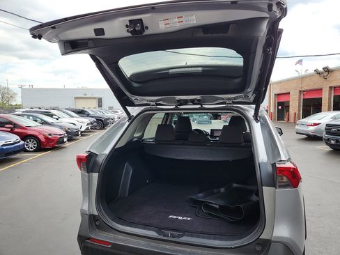 Used 2019 Toyota RAV4 XLE w/ Convenience Package AWD/4WD image 28