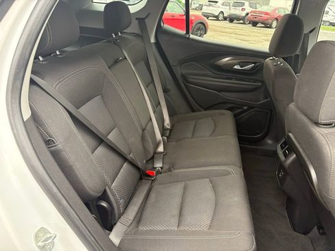 Used 2024 GMC Terrain SLE FWD image 14