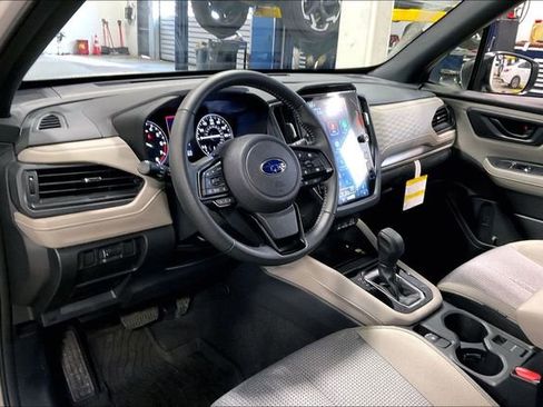 Used 2025 Subaru Forester Premium image 14