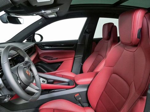 New 2026 Porsche Macan Electric image 5