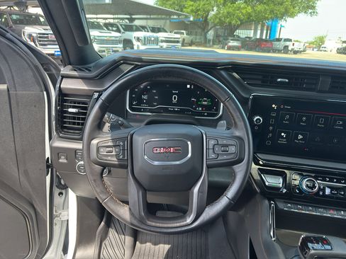 Used 2023 GMC Sierra 1500 AT4 w/ AT4 Premium Package AWD/4WD image 24