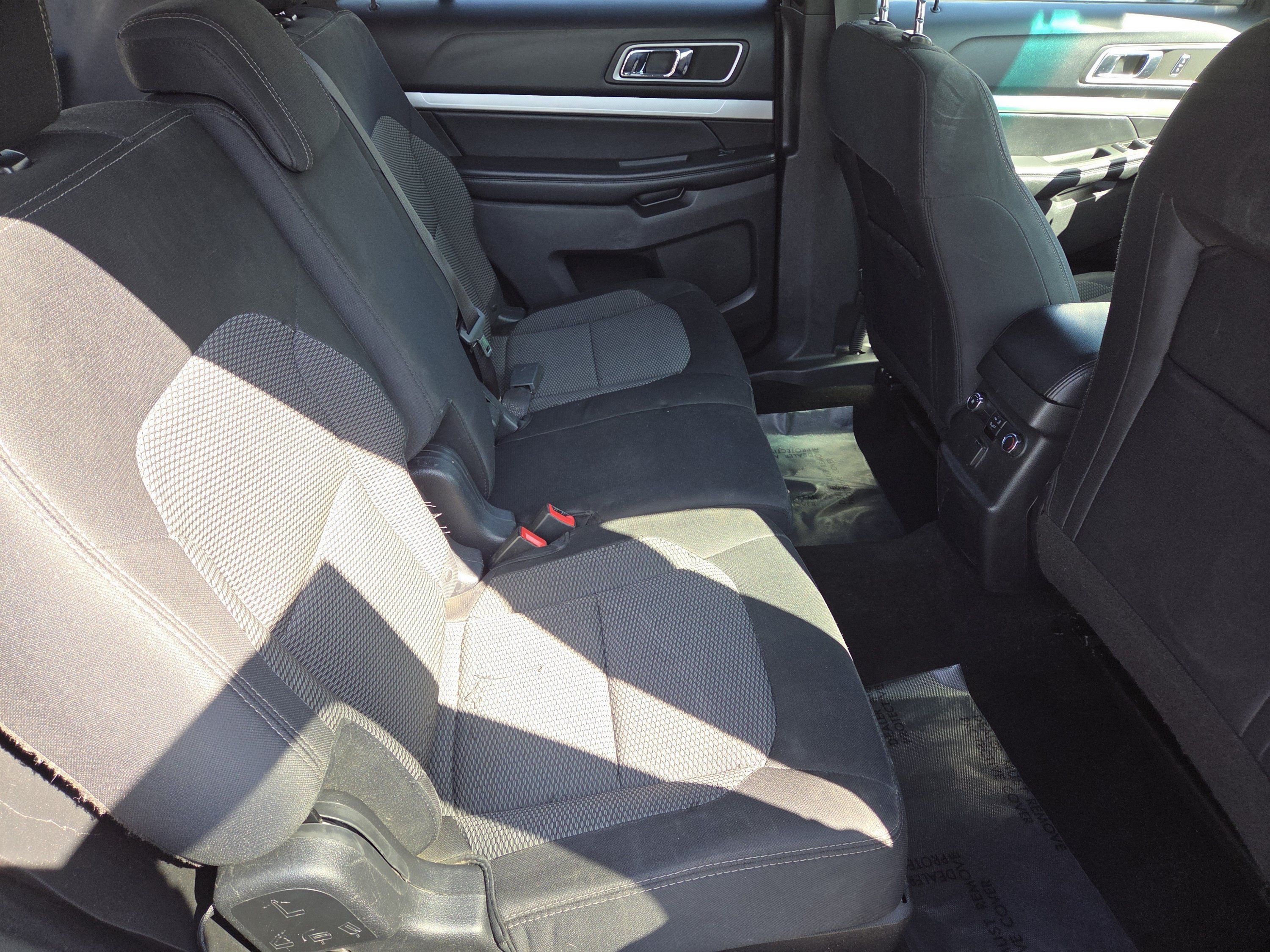 Used 2016 Ford Explorer XLT AWD/4WD image 25