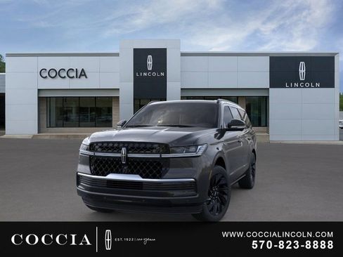 New 2026 Lincoln Navigator Reserve w/ Jet Appearance Package image 2
