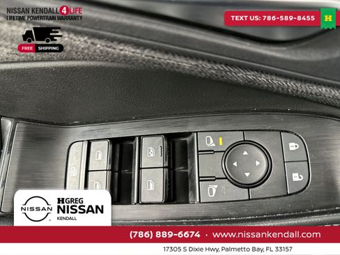Used 2023 Nissan Rogue SV image 17
