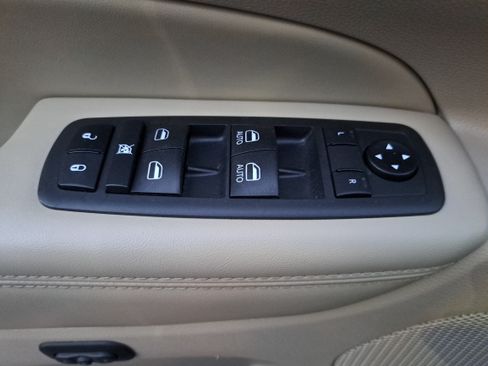 Used 2021 Jeep Grand Cherokee Limited w/ Sun & Sound Group RWD image 27