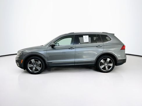 Used 2018 Volkswagen Tiguan SEL Premium w/ 3rd Row Seat Package AWD/4WD image 4