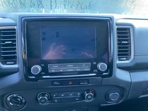 Used 2023 Nissan Frontier SV AWD/4WD image 22