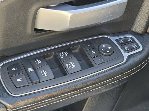 Used 2024 RAM 3500 Big Horn image 13