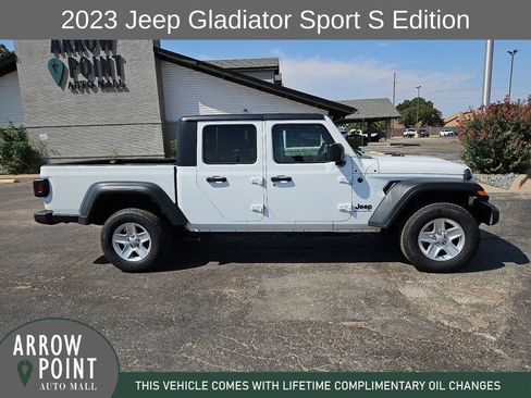 Used 2023 Jeep Gladiator Sport AWD/4WD image 13