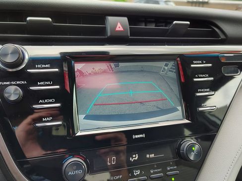 Used 2020 Toyota Camry SE AWD/4WD image 29