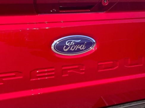 Certified 2025 Ford F450 Lariat w/ Lariat Ultimate Package AWD/4WD image 10