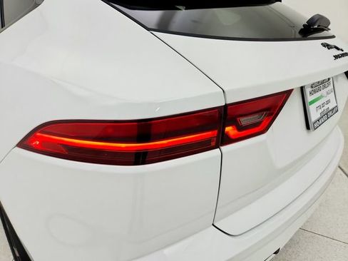 New 2024 Jaguar E-PACE R-Dynamic SE image 32