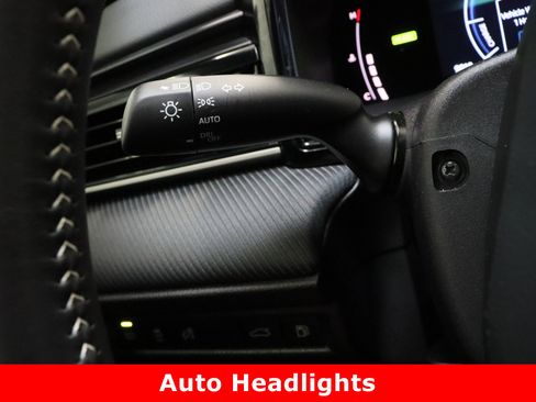 Used 2026 Toyota Camry SE w/ Multimedia Upgrade Package image 25