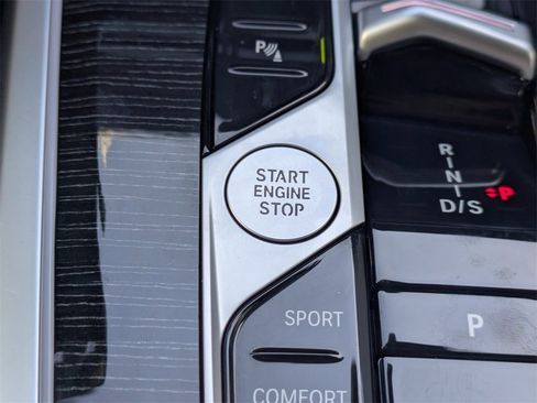 Used 2026 BMW X5 xDrive40i image 31