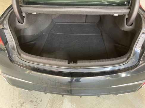 Used 2018 Acura TLX V6 SH-AWD w/ Technology Pkg image 14