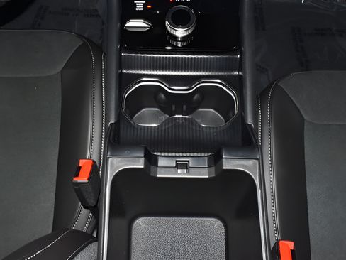 New 2026 Jeep Grand Cherokee Altitude AWD/4WD image 21