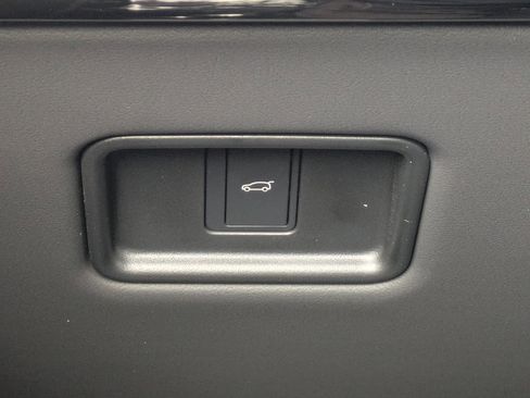 New 2026 Land Rover Range Rover Sport Dynamic SE image 18