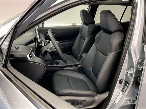 Used 2026 Toyota Corolla Cross XLE w/ Convenience Package AWD/4WD image 18