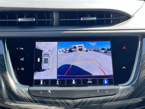 Used 2022 Cadillac XT6 Premium Luxury w/ Technology Package image 14