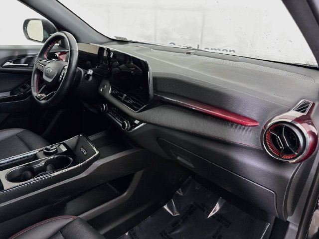 Used 2025 Chevrolet Equinox RS w/ Safety and Technology Package FWD image 28