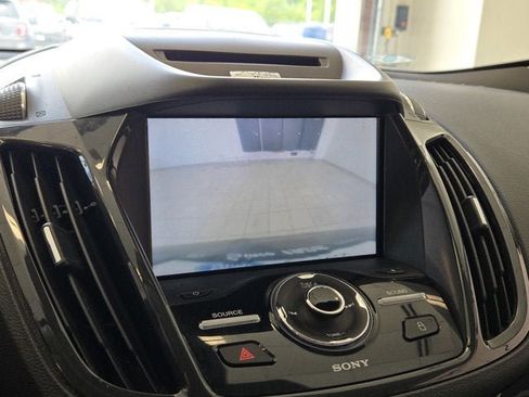 Used 2014 Ford Escape Titanium FWD image 28