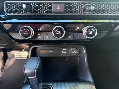 Certified 2024 Honda Civic Sport image 27