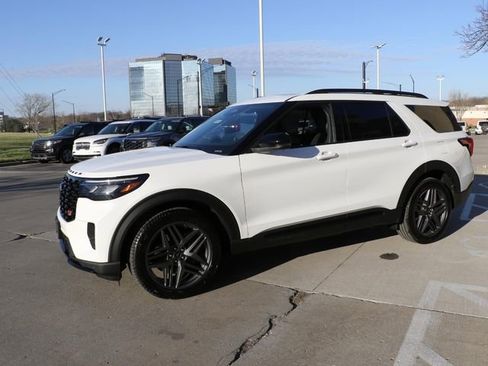 New 2026 Ford Explorer ST AWD/4WD image 3