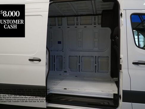 New 2025 Mercedes-Benz Sprinter 2500 image 12