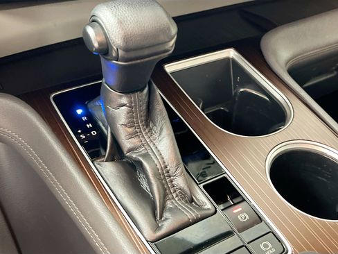 Used 2021 Toyota Sienna LE image 25