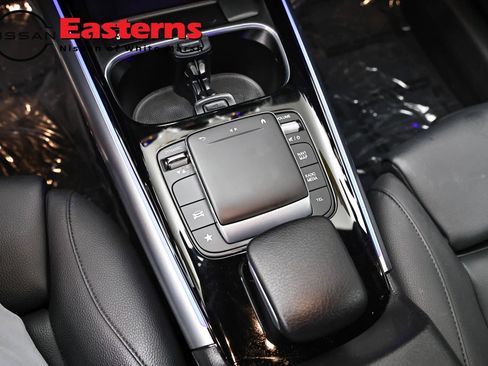 Used 2023 Mercedes-Benz GLA 250 4MATIC w/ Premium Package image 19