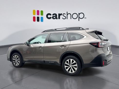 Used 2022 Subaru Outback Premium AWD/4WD image 3