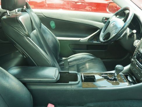 Used 2010 Lexus IS 350C RWD image 9