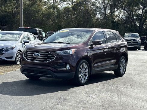 Used 2019 Ford Edge Titanium image 18