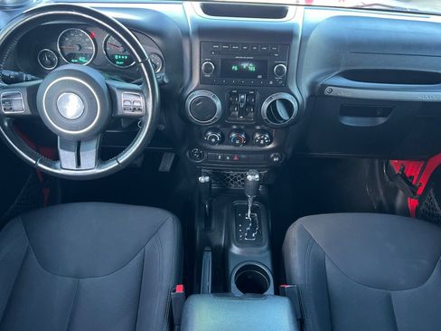 Used 2018 Jeep Wrangler Unlimited Sport S image 10