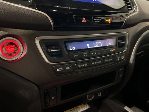 Used 2022 Honda Pilot TrailSport image 27