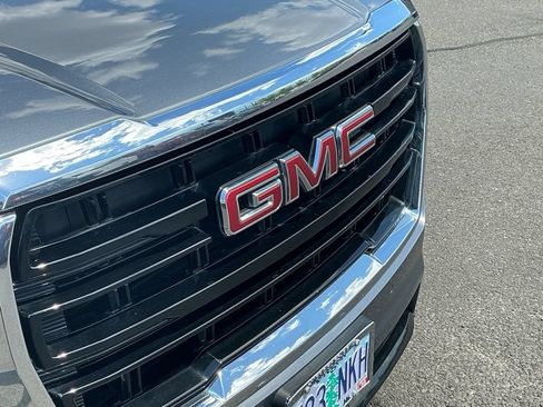 Used 2021 GMC Yukon SLE AWD/4WD image 5
