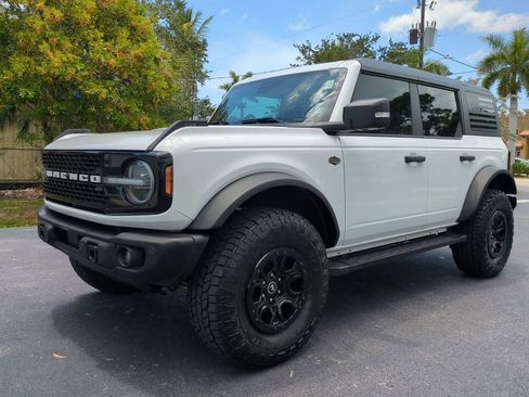 Used 2023 Ford Bronco Wildtrak AWD/4WD image 8