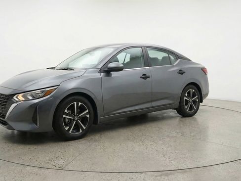 Used 2025 Nissan Sentra SV FWD image 3