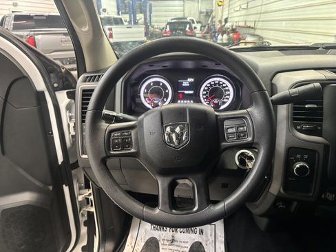 Used 2018 RAM 2500 Tradesman w/ Chrome Appearance Group image 14