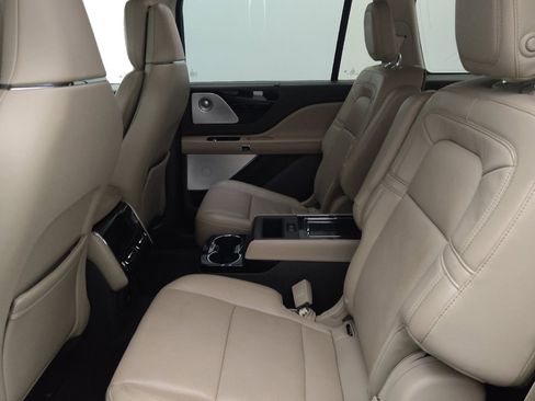 Used 2020 Lincoln Aviator Reserve w/ Equipment Group 202A AWD/4WD image 18