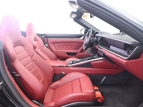 Certified 2021 Porsche 911 Turbo S AWD/4WD image 22