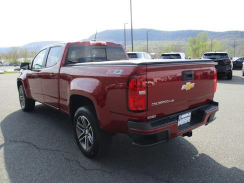 Used 2018 Chevrolet Colorado Z71 AWD/4WD image 7