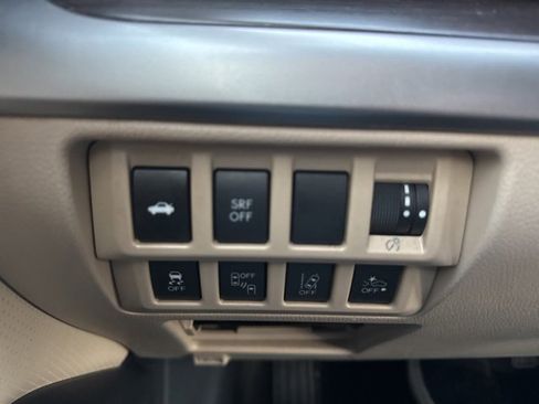 Used 2015 Subaru Legacy 3.6R Limited image 27