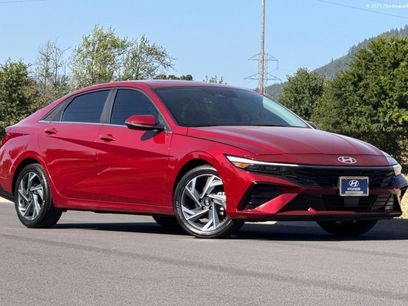 Used 2025 Hyundai Elantra Limited