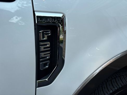 Used 2019 Ford F250 Lariat w/ Chrome Package AWD/4WD image 37