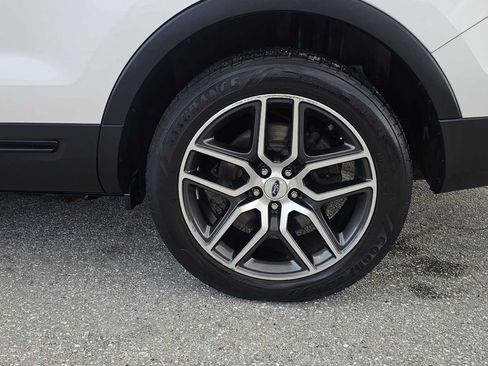 Used 2017 Ford Explorer Sport w/ Equipment Group 401A AWD/4WD image 12