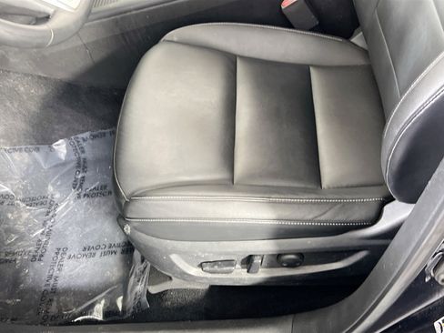 Used 2019 INFINITI QX50 Luxe image 18