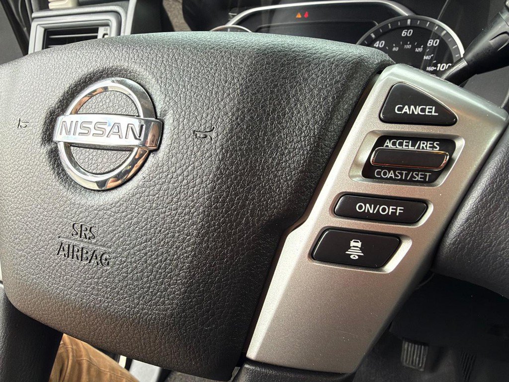 Used 2022 Nissan Titan SV AWD/4WD image 29